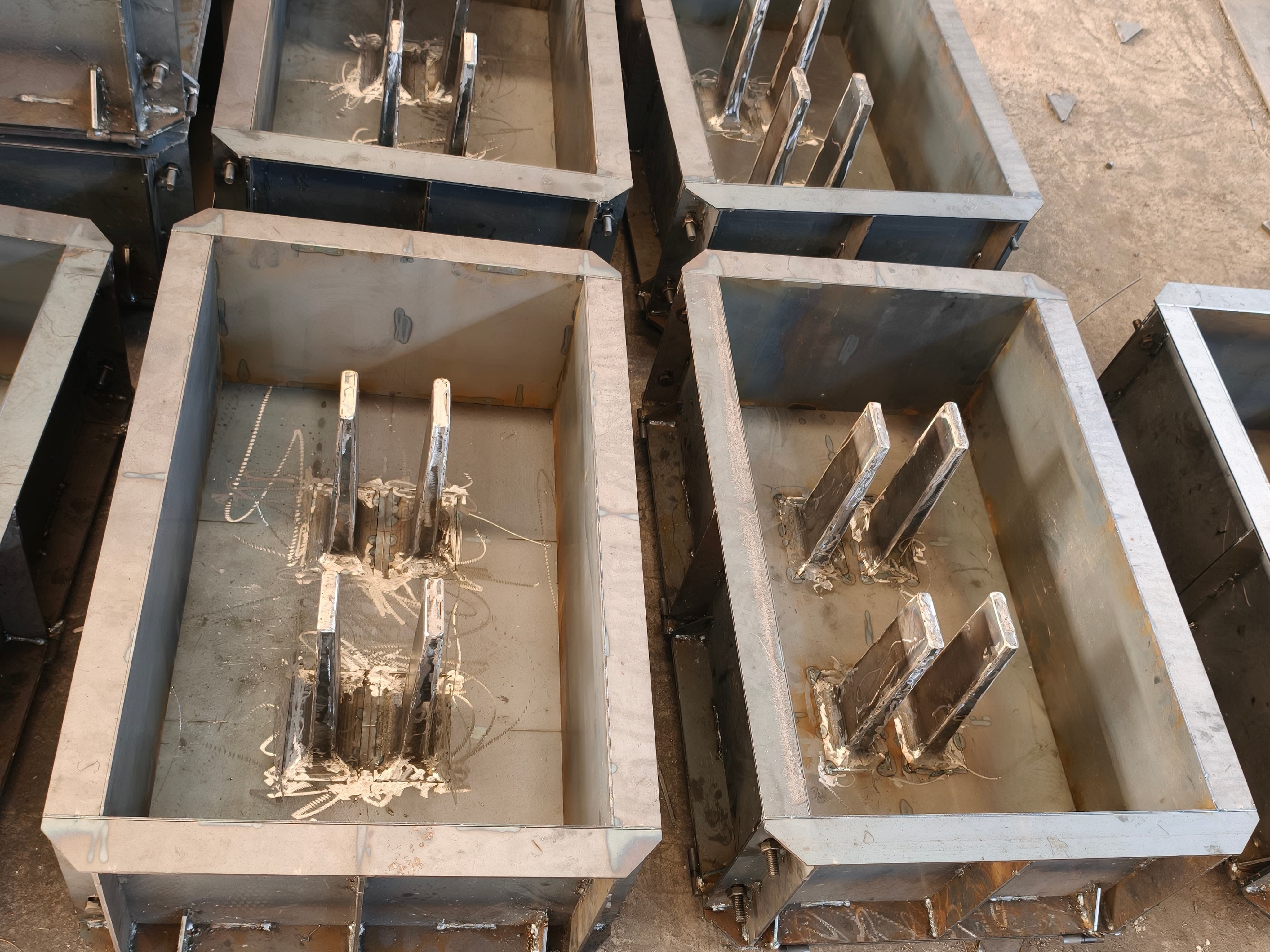 焦作市盖板模具