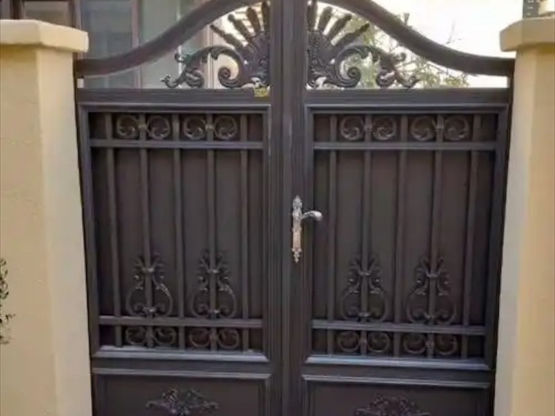 铝板大门