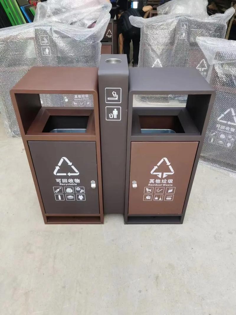 西宁市公共区域垃圾桶