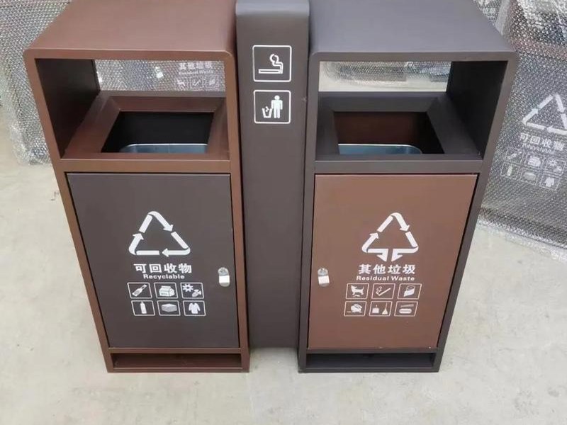 西宁市公共区域垃圾桶