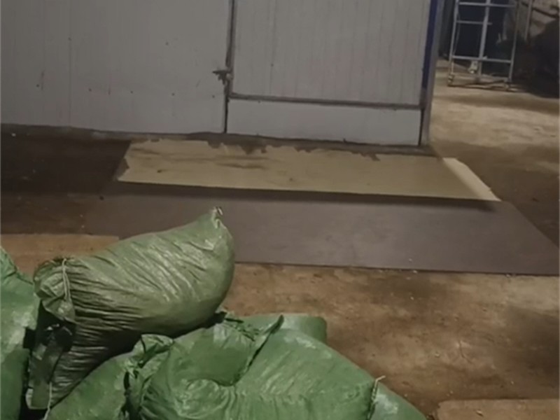 药材烘干机工作示意