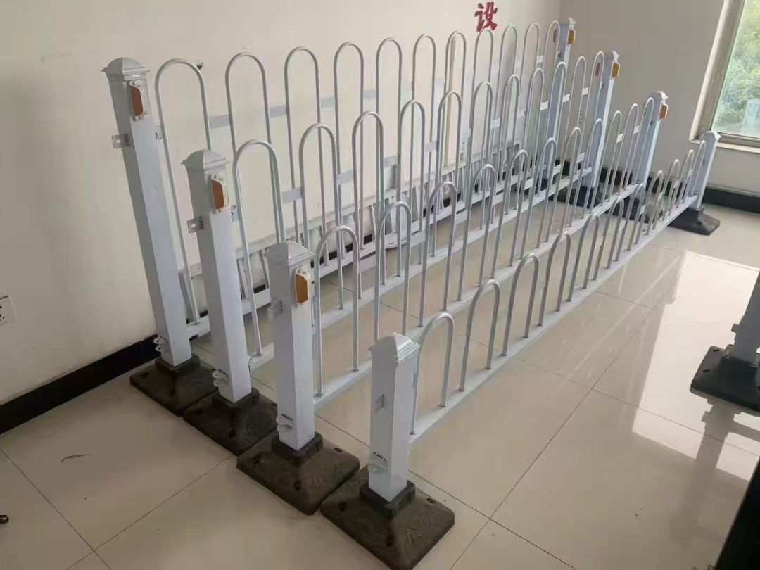 交通护栏