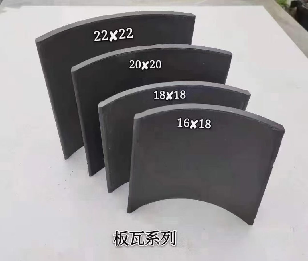 屋顶盖琉璃瓦