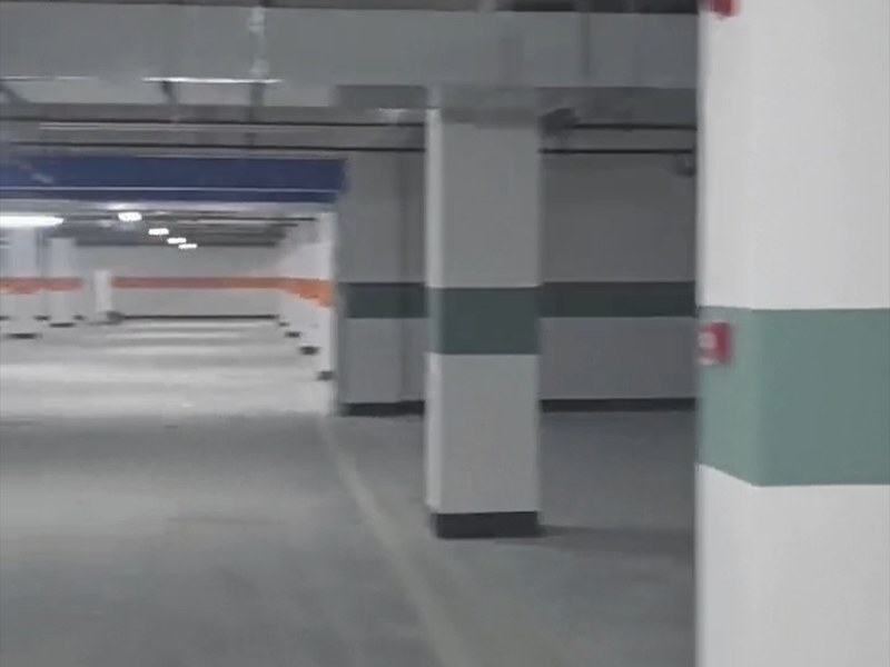 地下车库划线