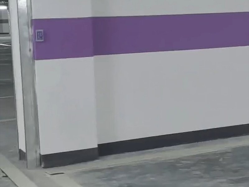 震荡标线