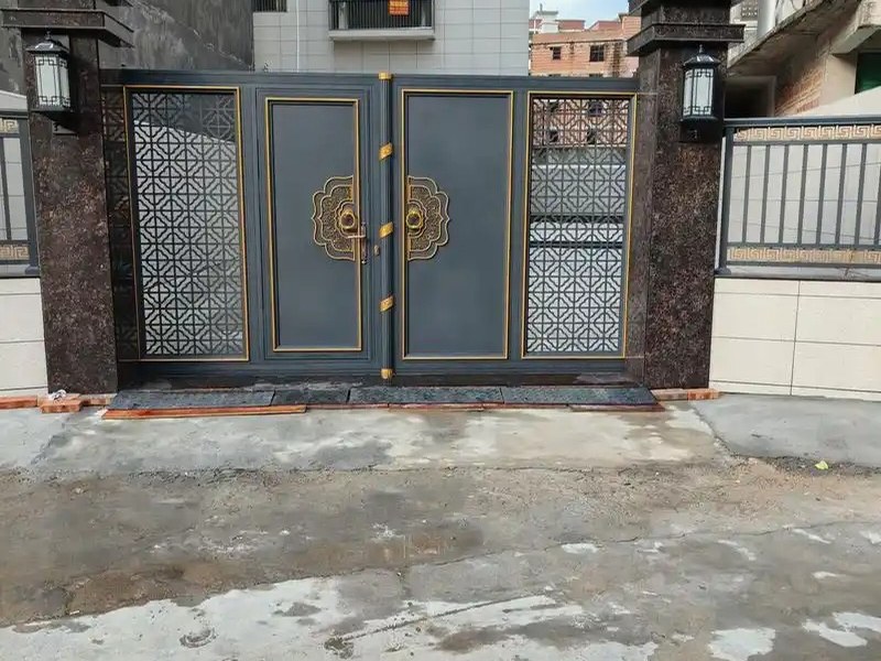 铝大门