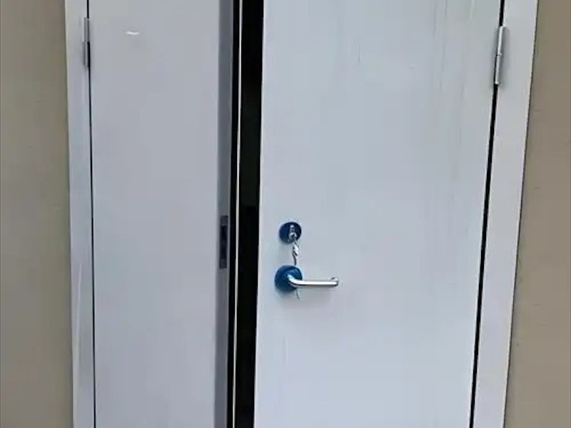 常闭式防火门