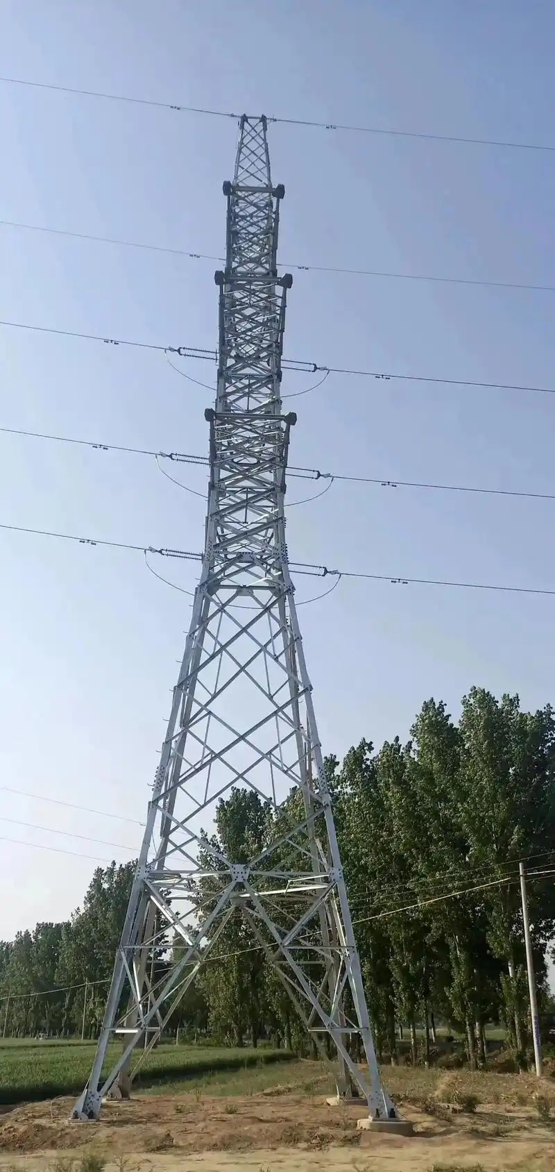 角钢塔选型指南：适合当地气候的电力塔材