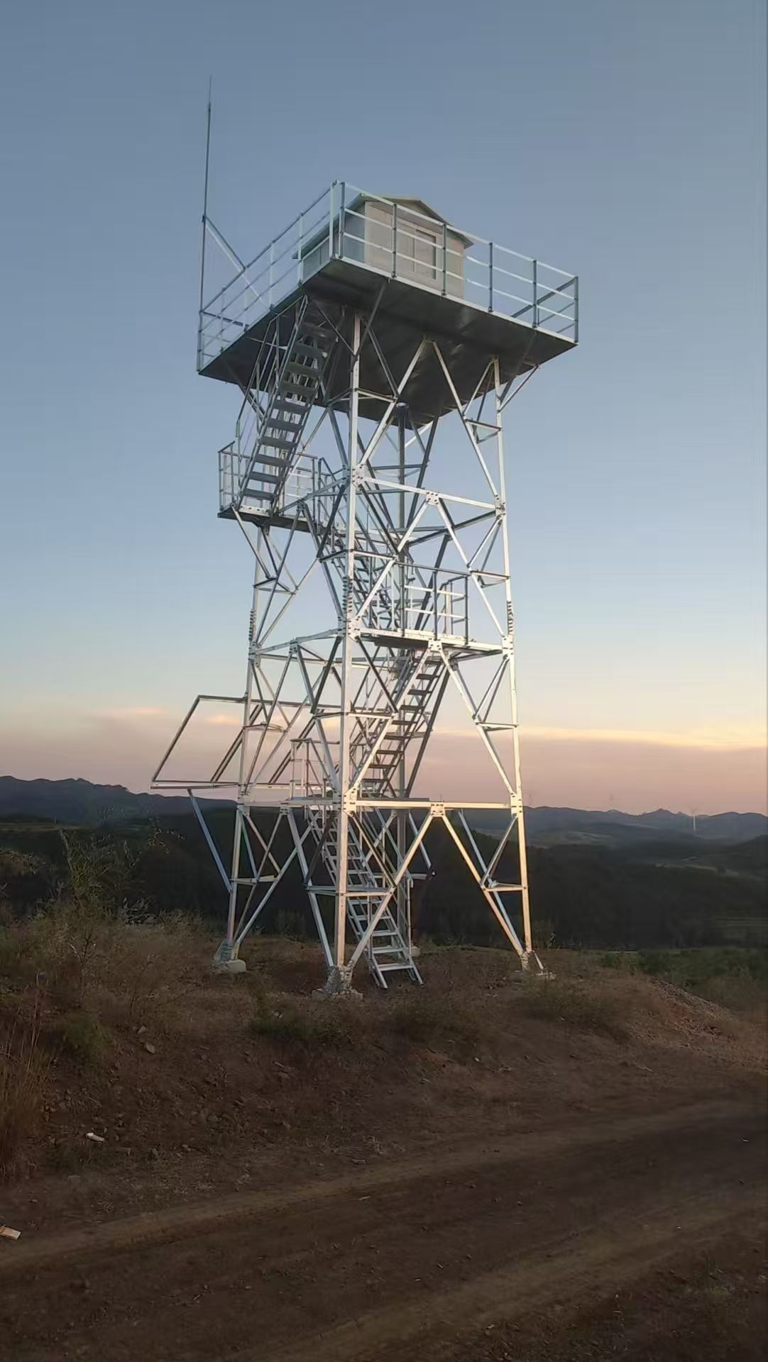 无线监控塔助力昆明市宜良县智慧安防建设