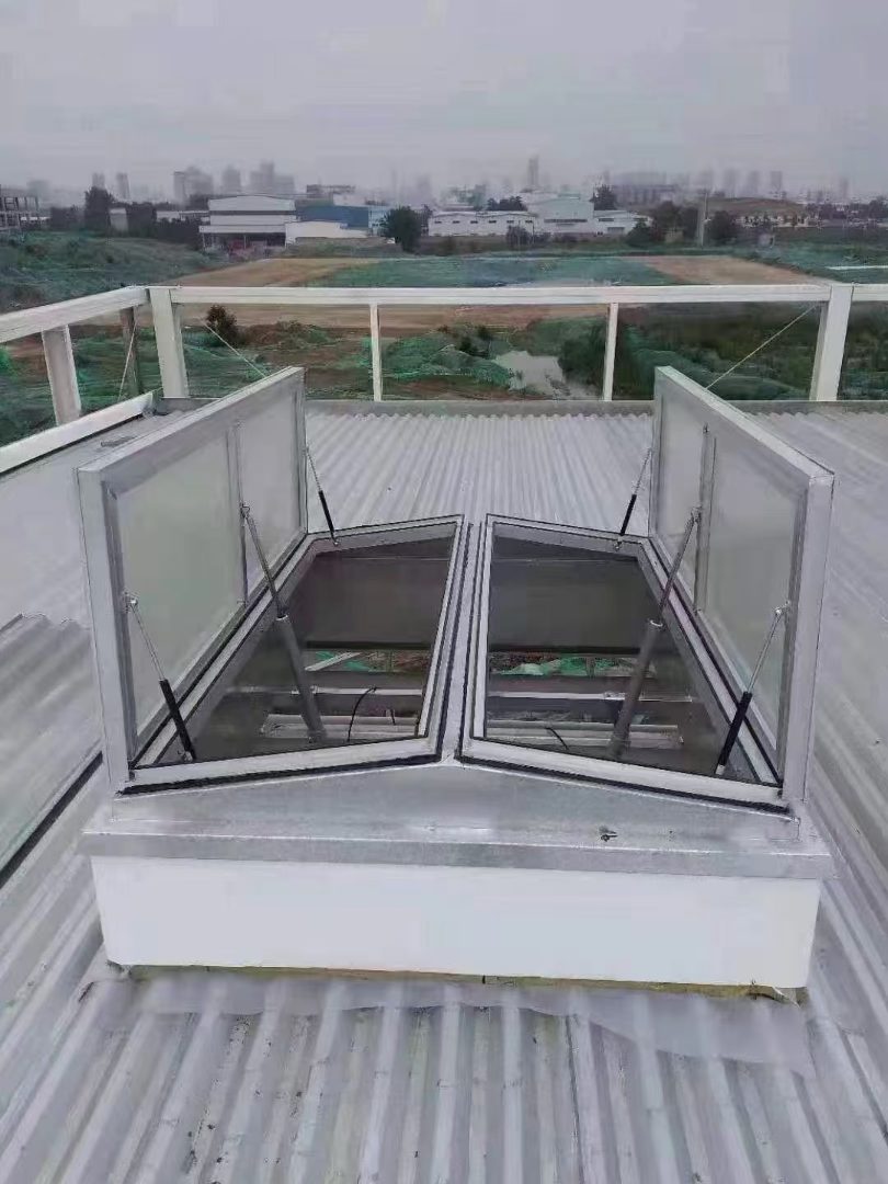 天花板天窗