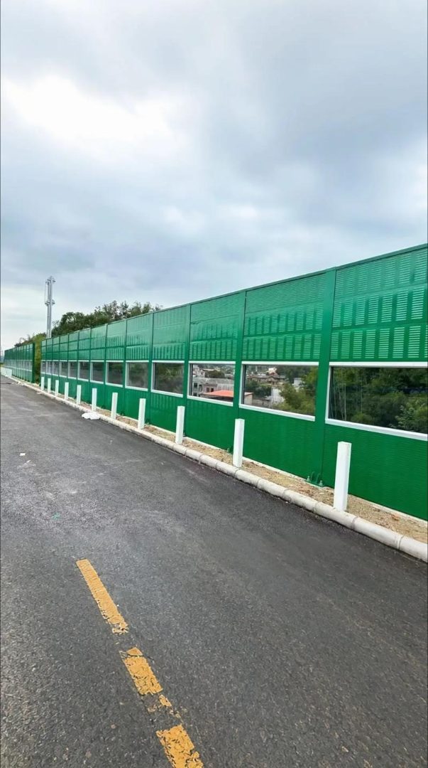 高速公路声屏障