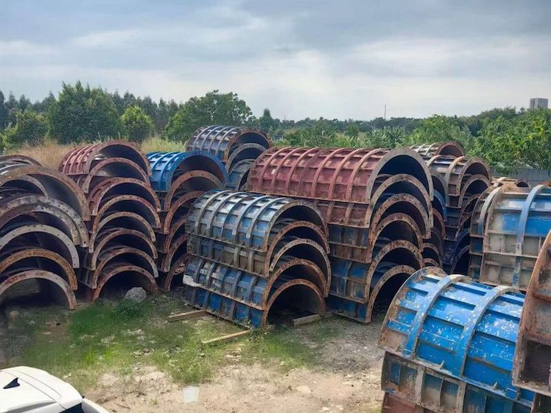 圆柱形钢模板