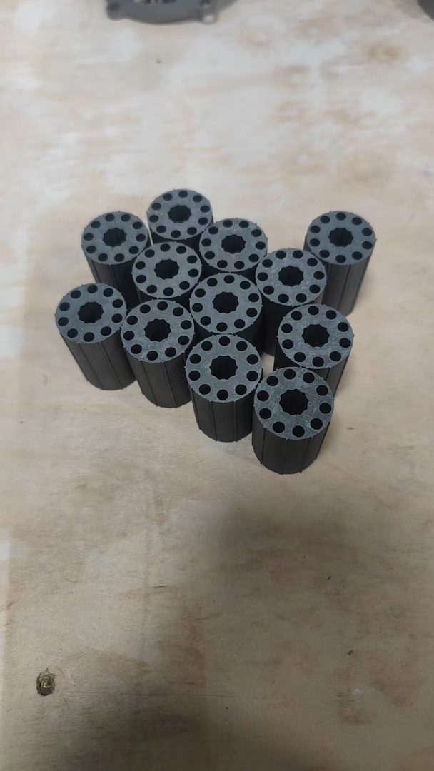 稳压器铁芯