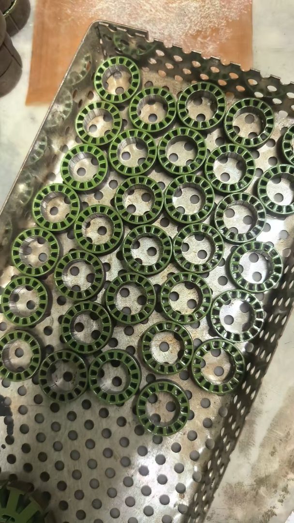 稳压器铁芯