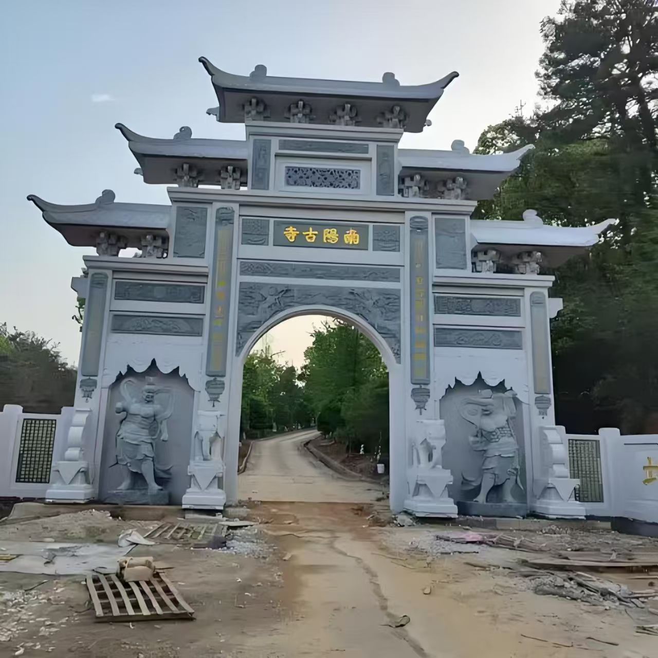 石牌坊工艺细节
