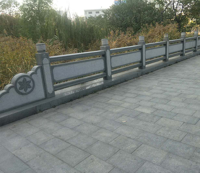 榆林市榆阳区桥梁护栏材质解析：石材护栏的优势与应用