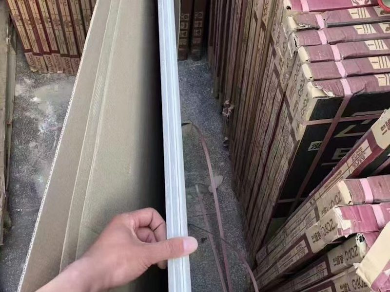 保亭卫生间地面瓷砖