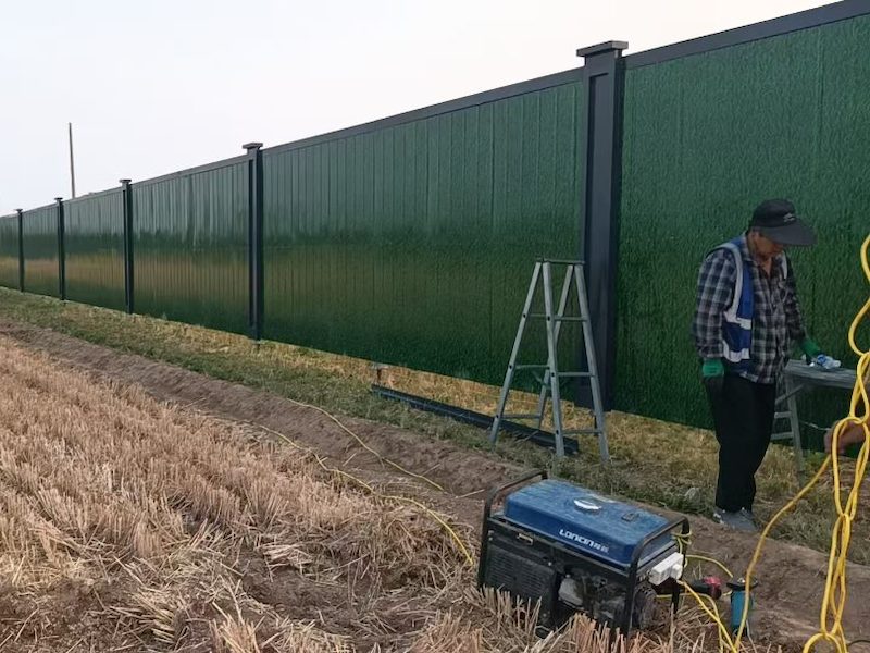蓝色围挡