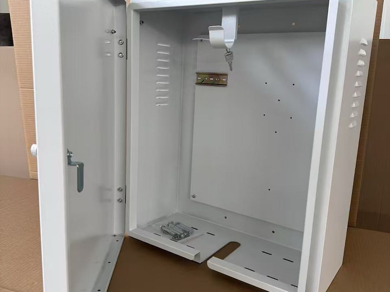 钣金加工生产现场