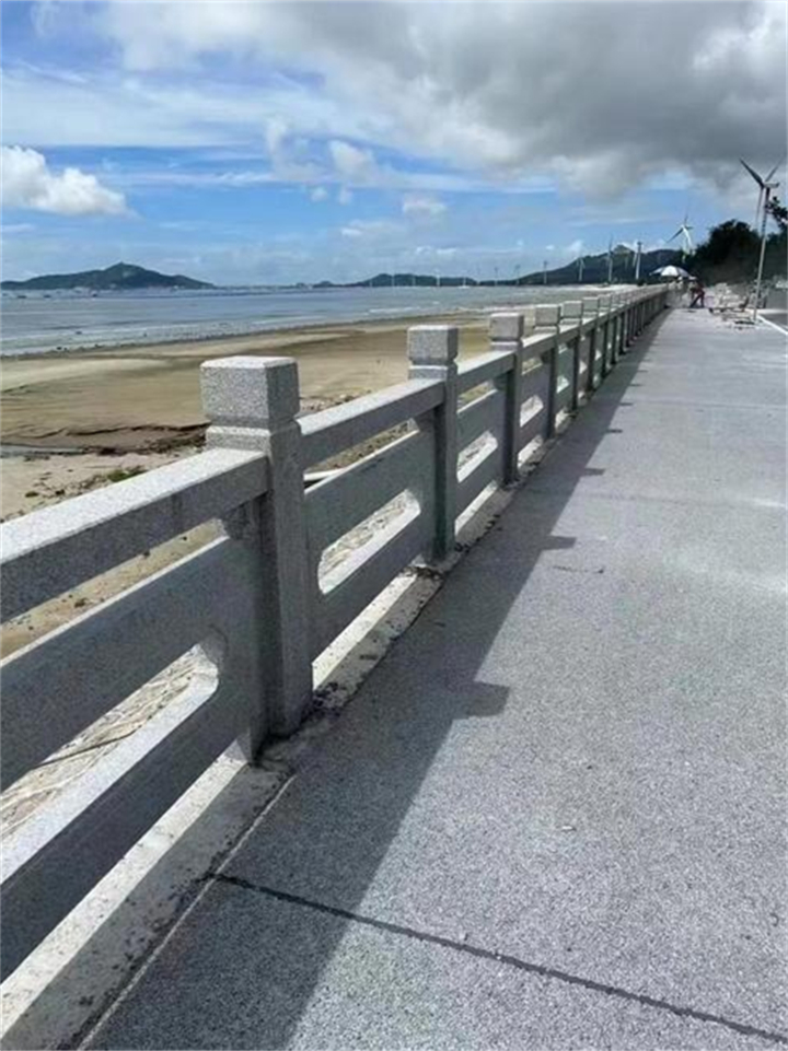 贵阳市白云区园林石栏杆选购指南：材质与款式的性价比对比
