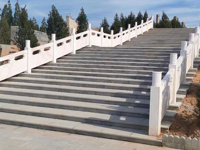 汉白玉栏杆工艺细节