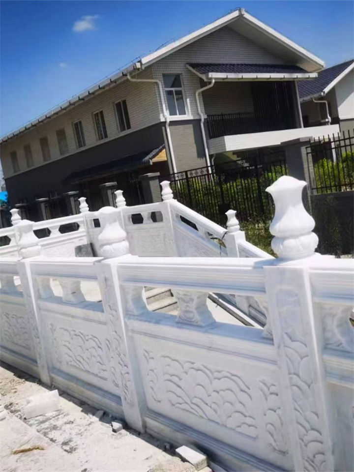 仿古栏杆定制，传统工艺与现代设计的完美结合
