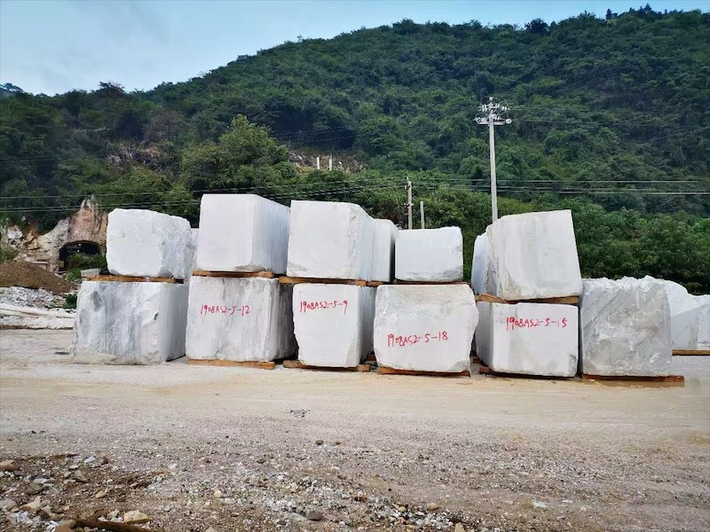 汉白玉栏杆工艺细节