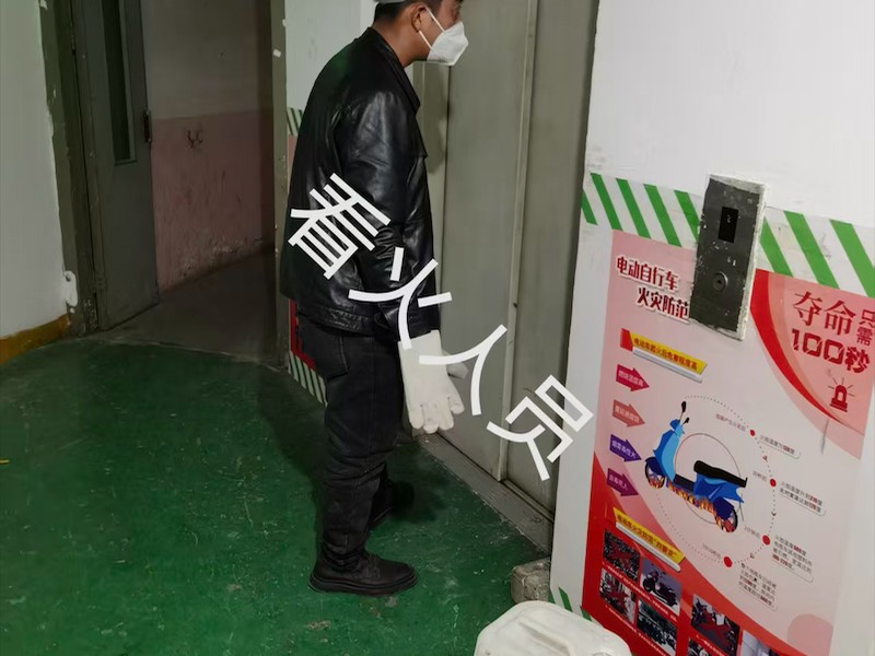 电梯回收作业现场