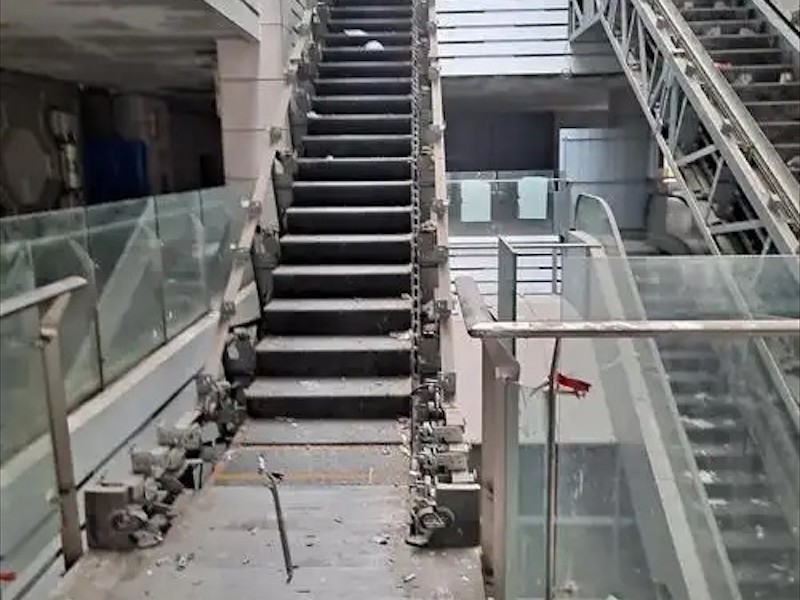 扶梯回收作业现场