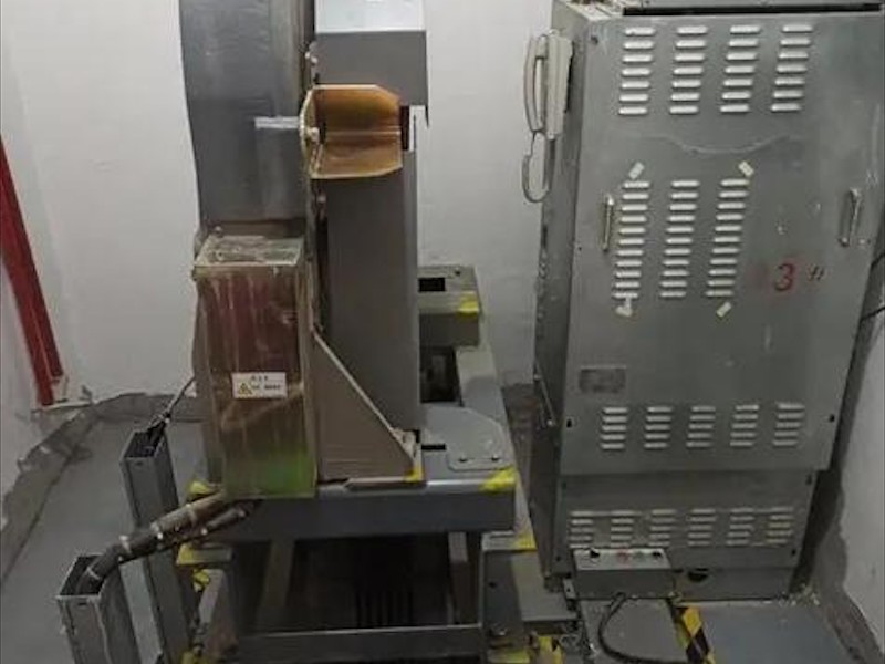 专业电梯回收作业现场