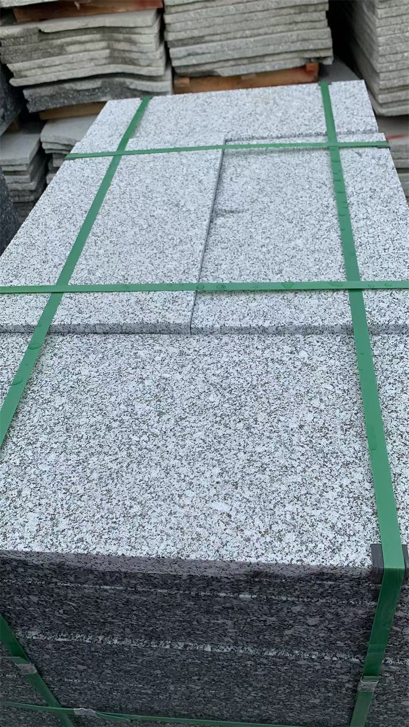 火烧面芝麻灰施工要点 | 郑州市管城区工程板材厂家专业建议