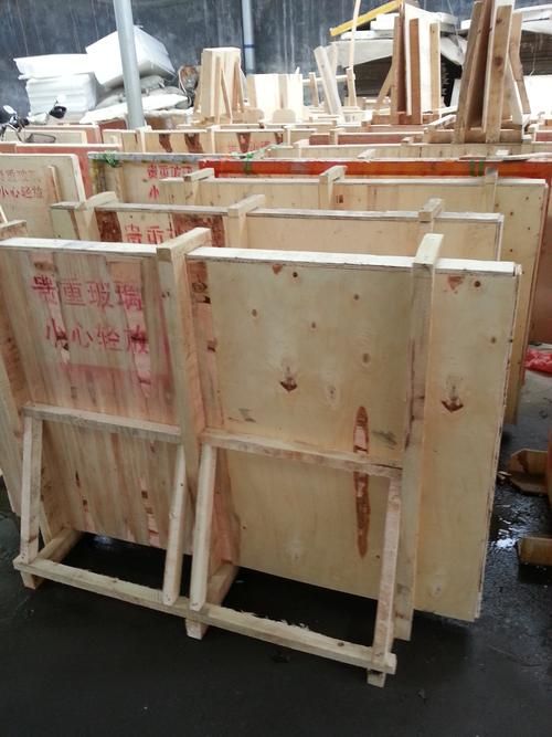 南京铅玻璃生产厂家联系方式及选购建议