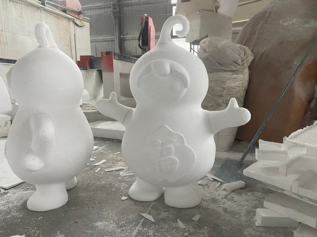 泡沫人物雕塑
