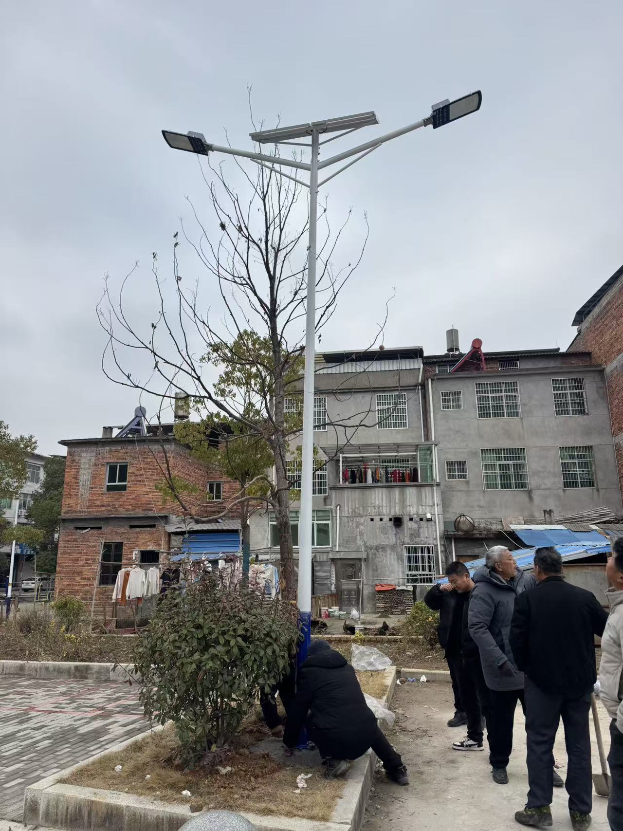 太阳能路灯杆定制，尺寸材质怎么选
