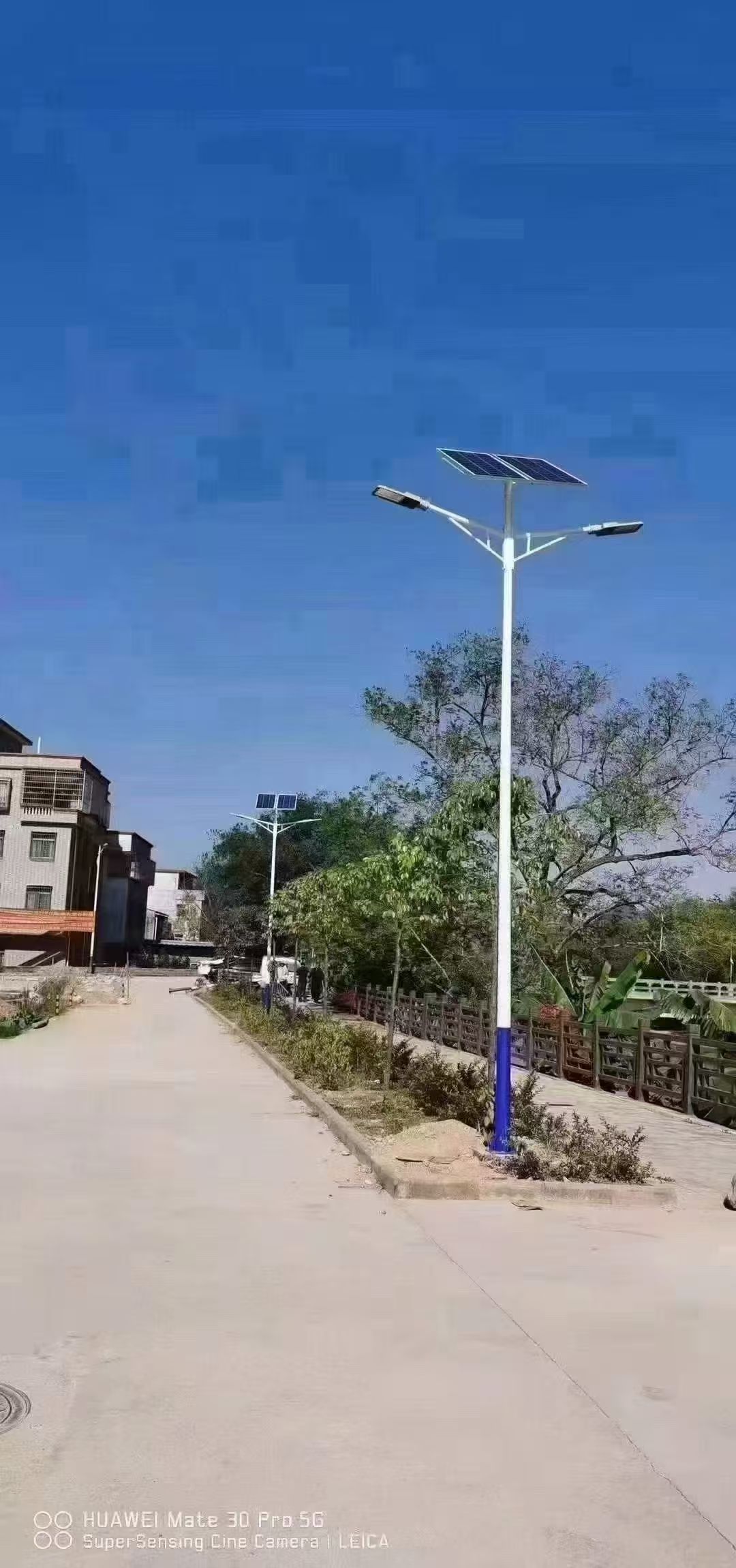 襄阳市保康县农村道路太阳能路灯项目：助力乡村夜间出行安全