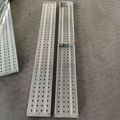 Q235钢跳板在建筑工程中的应用优势