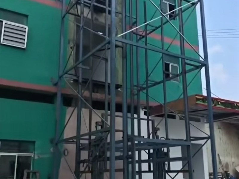 巴音郭楞升降机厂家
