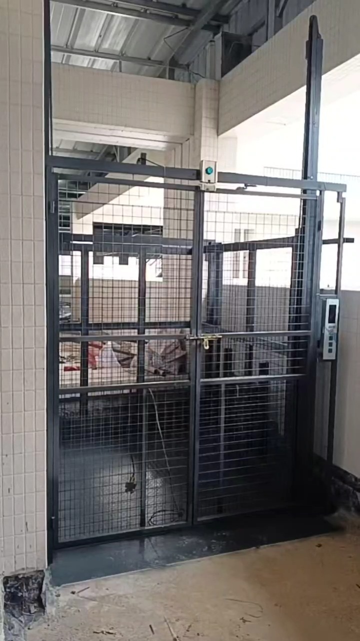 巴音郭楞升降机