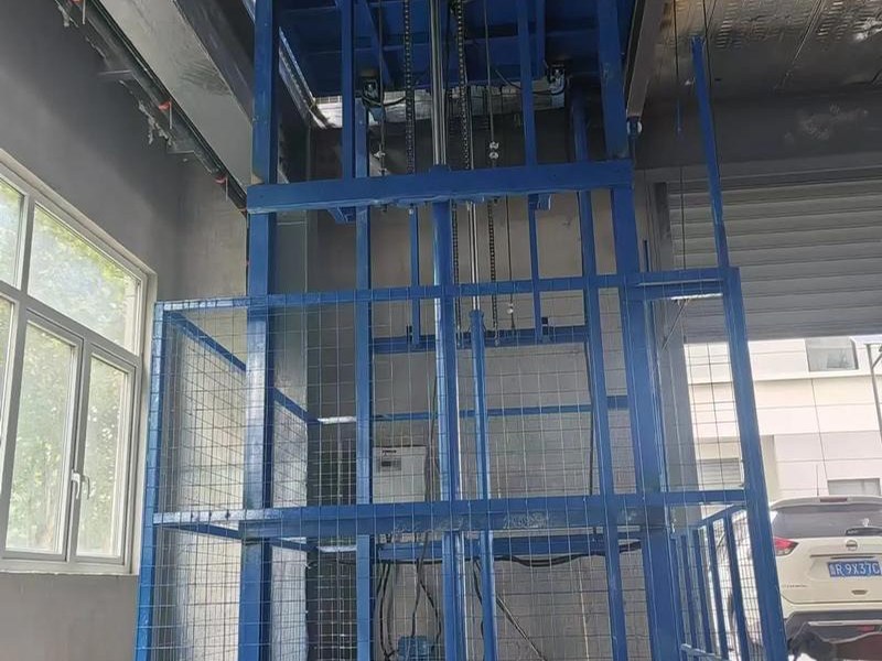 保定市升降机厂家