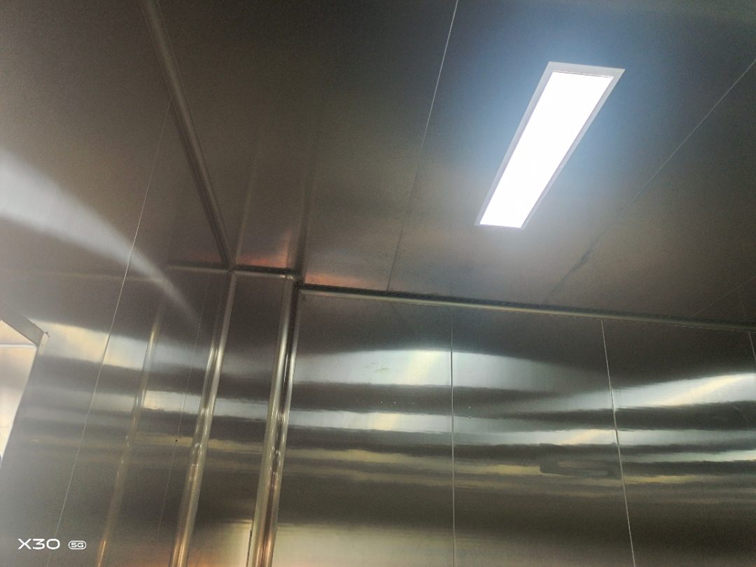 十万级洁净室净化灯
