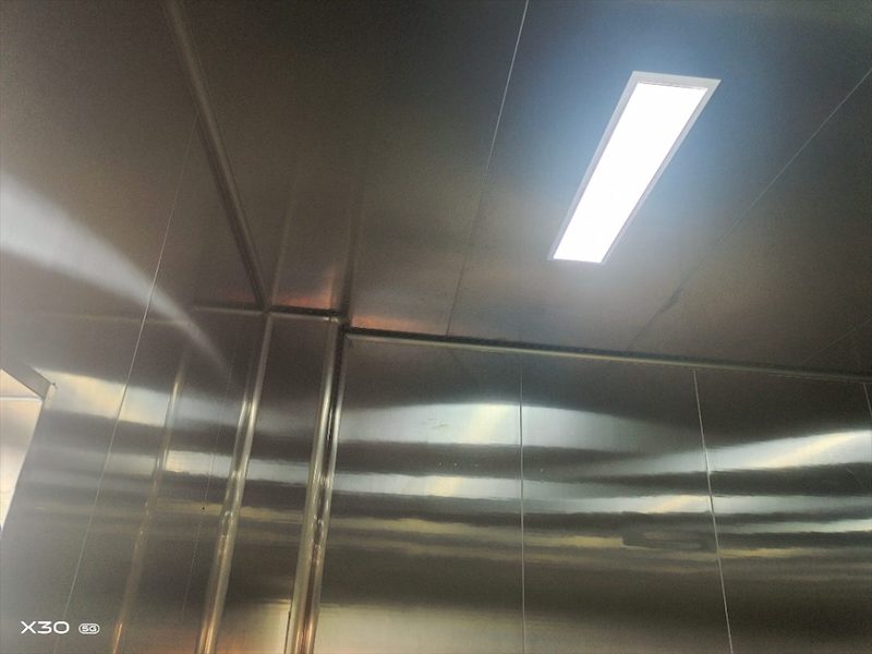 十万级洁净室净化灯