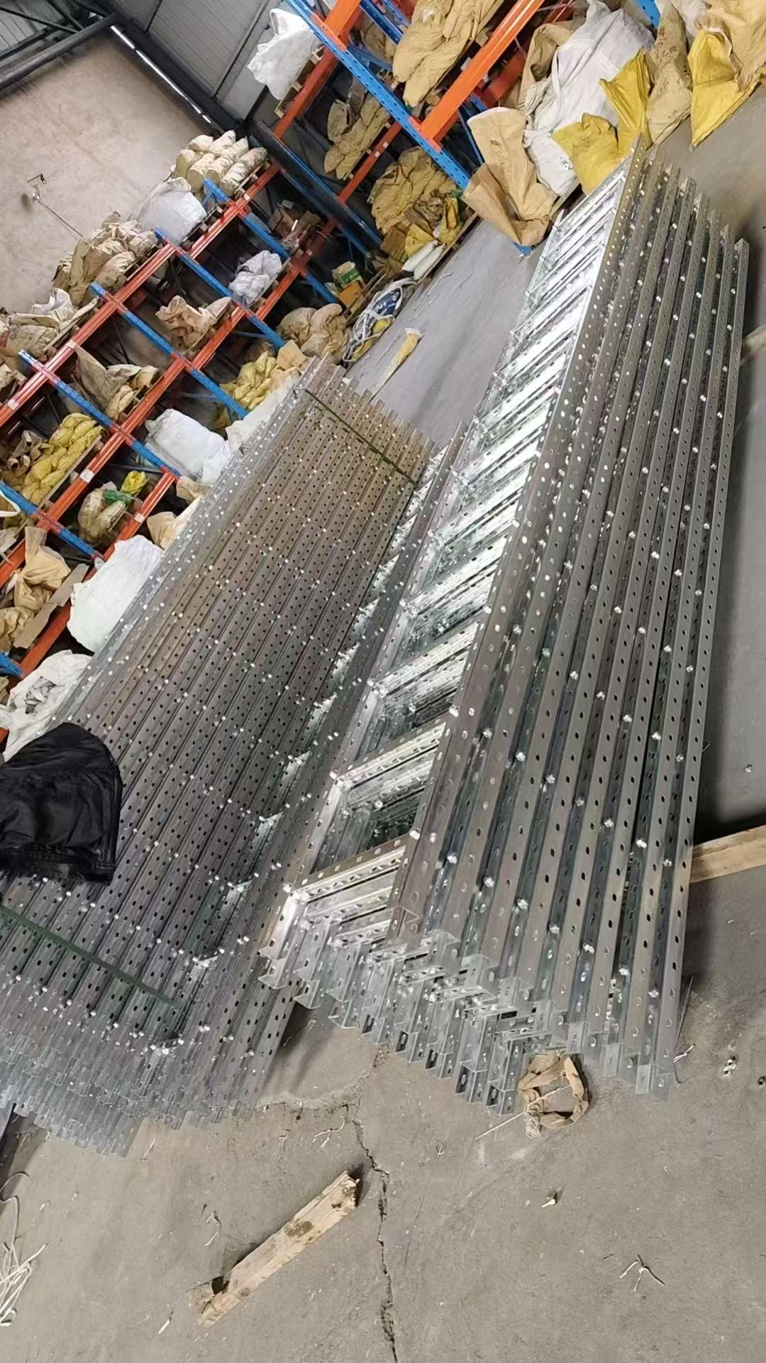 盘锦市铝合金网格走线架