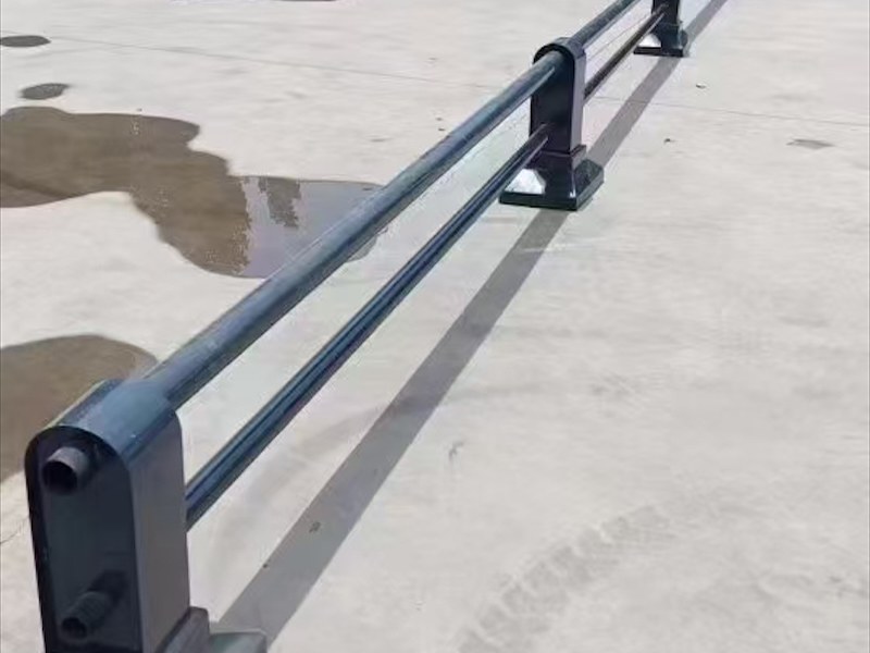 道路中间护栏