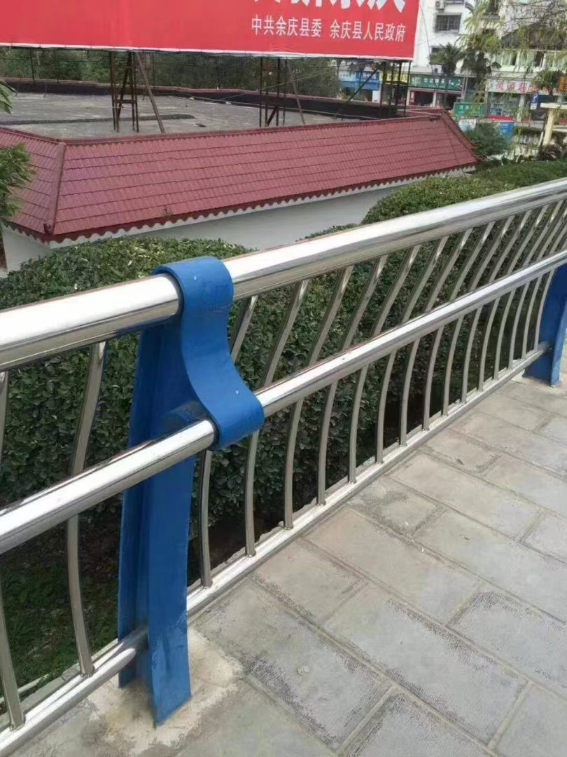不锈钢桥梁护栏
