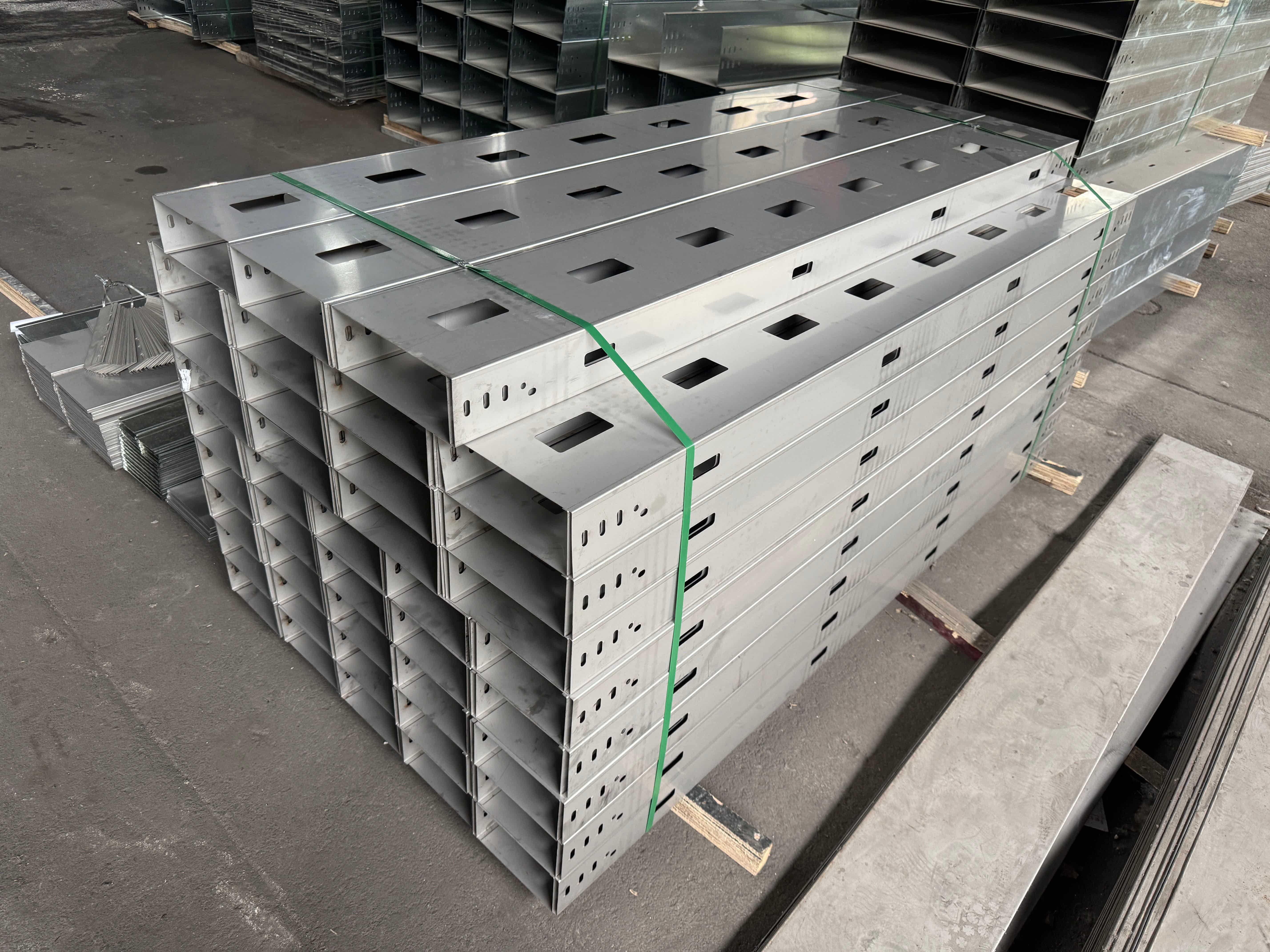 张家界市不锈钢桥架