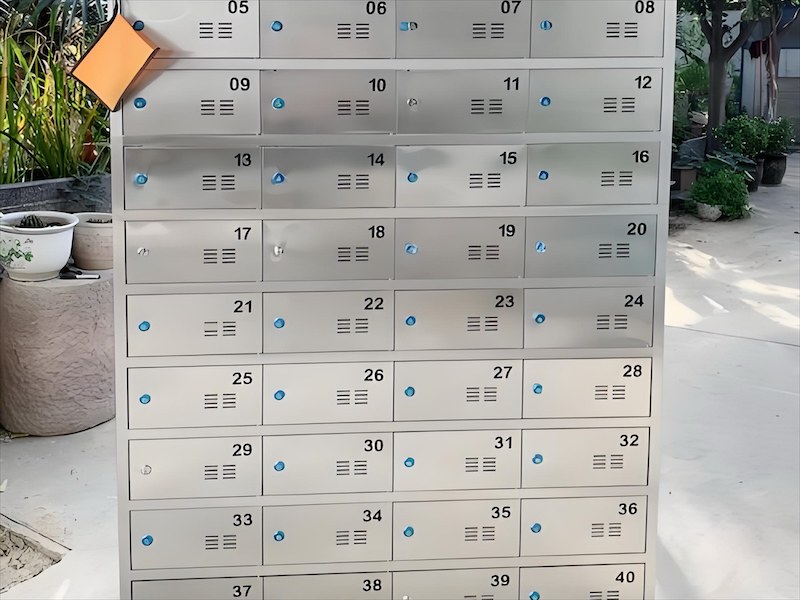 白杨市储物柜