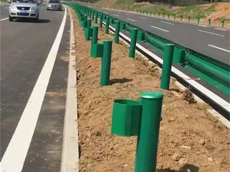 波形梁护栏