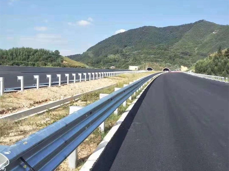 高速护栏
