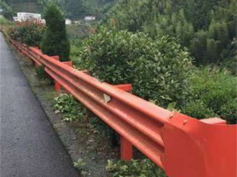 波形梁钢护栏