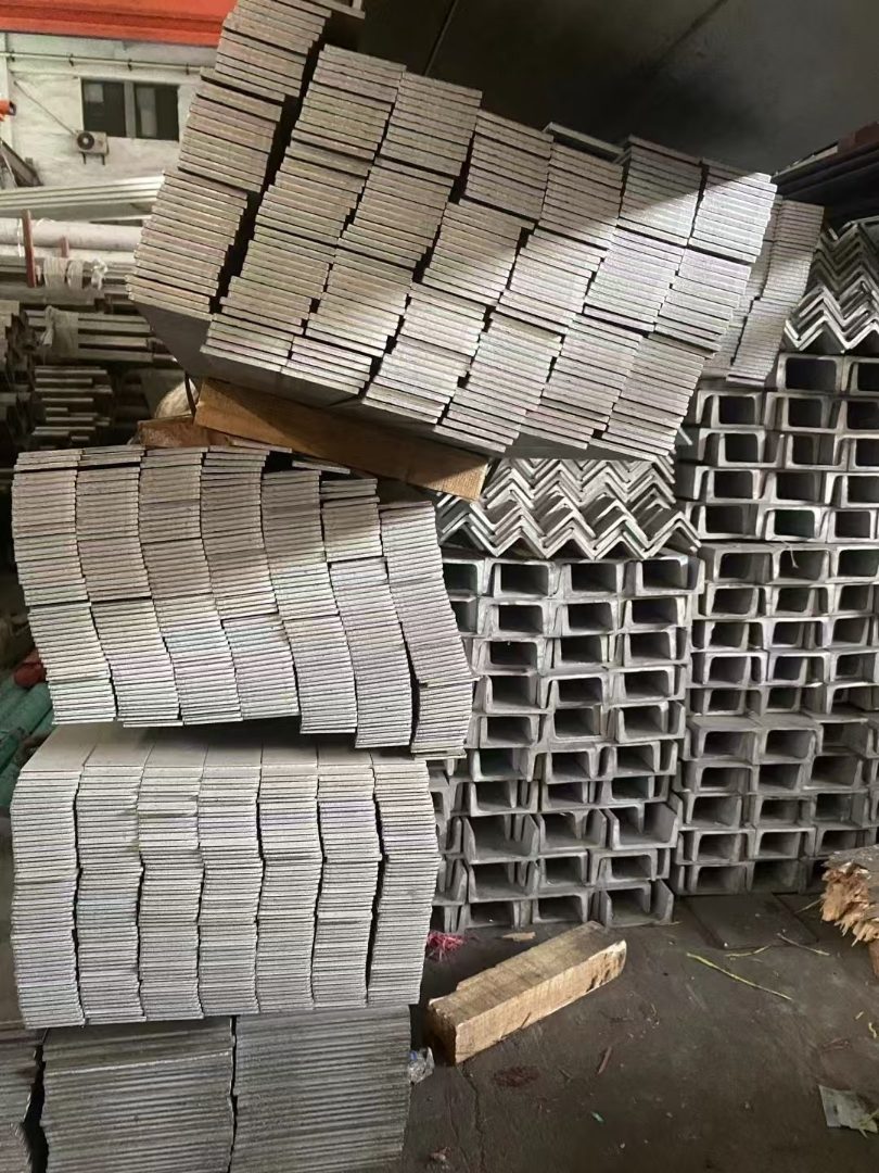 不锈钢热轧扁钢